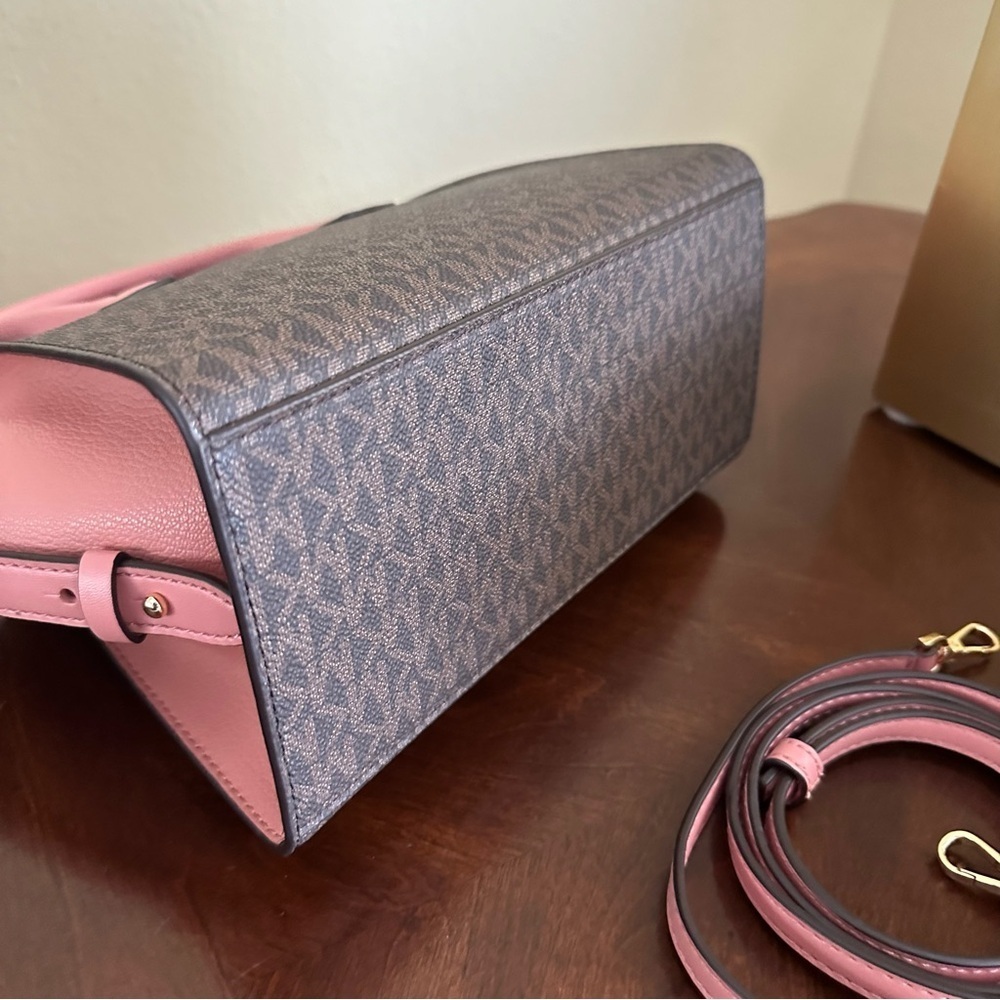 New Michael  Kors Avril small satchel bag - Picture 9 of 14